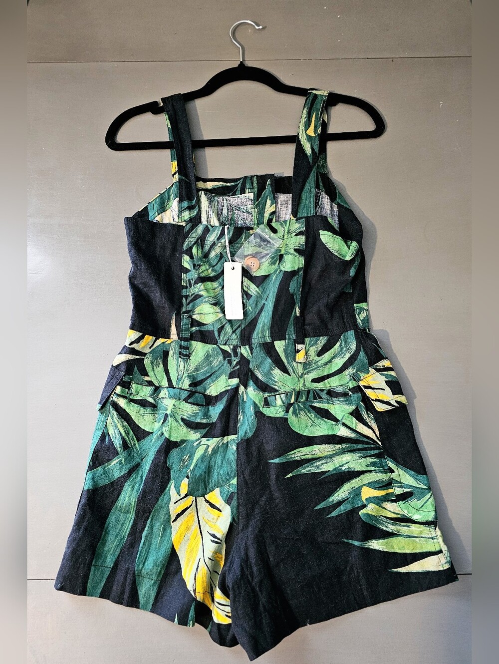 VICI Olivaceous Costa Tropical Print Romper NWT Small Black Green Leaf Print